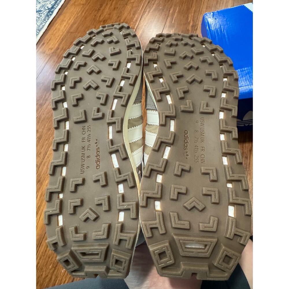 Adidas Retropy E5 Gray/White Men’s Size 8 New w/ Box (Damaged Box) - Picture 5 of 7